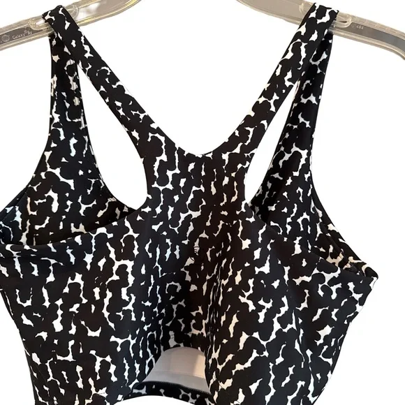 Sage Collective Sports Tops - Set of 2 Size Small - Picture 2 of 4